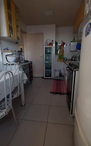 Apartamento à venda com 132m², 2 quartos e 2 vagas Apartamento à venda com 132m², 2 quartos e 2 vagasCozinha