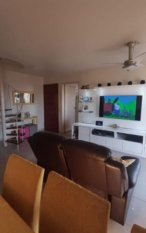 Apartamento à venda com 132m², 2 quartos e 2 vagas Apartamento à venda com 132m², 2 quartos e 2 vagasSala