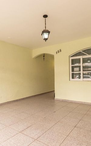 Casa para alugar com 240m², 3 quartos e 3 vagas Casa para alugar com 240m², 3 quartos e 3 vagasGaragem