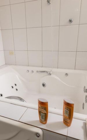 Casa para alugar com 240m², 3 quartos e 3 vagas Casa para alugar com 240m², 3 quartos e 3 vagasBanheiro suíte