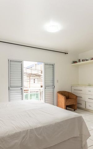 Casa para alugar com 240m², 3 quartos e 3 vagas Casa para alugar com 240m², 3 quartos e 3 vagasSuíte