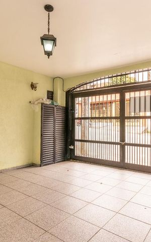 Casa para alugar com 240m², 3 quartos e 3 vagas Casa para alugar com 240m², 3 quartos e 3 vagasGaragem
