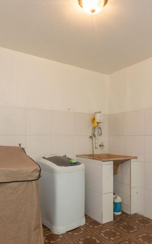 Casa para alugar com 240m², 3 quartos e 3 vagas Casa para alugar com 240m², 3 quartos e 3 vagasÁrea de serviço