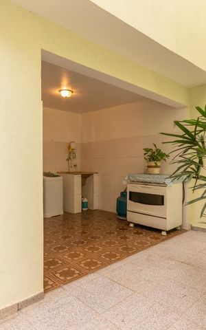 Casa para alugar com 240m², 3 quartos e 3 vagas Casa para alugar com 240m², 3 quartos e 3 vagasQuintal