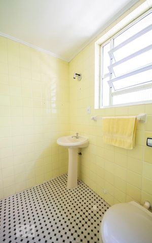 Apartamento para alugar com 45m², 1 quarto e sem vagaBanheiro 