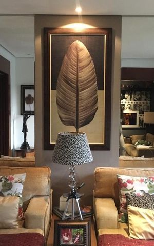 Apartamento à venda com 165m², 3 quartos e 4 vagas Apartamento à venda com 165m², 3 quartos e 4 vagassala