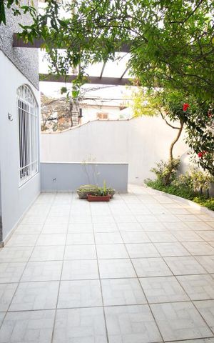 Casa à venda com 169m², 3 quartos e 2 vagasQuintal