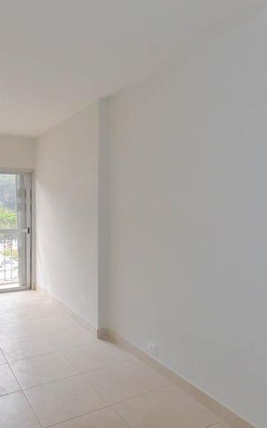 Apartamento à venda com 80m², 2 quartos e 1 vaga Apartamento à venda com 80m², 2 quartos e 1 vagaSala