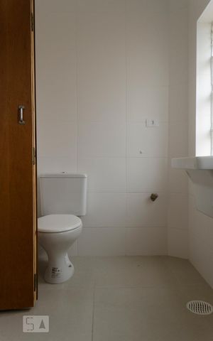 Studio para alugar com 40m², 1 quarto e sem vaga Studio para alugar com 40m², 1 quarto e sem vagaBanheiro