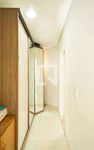 Casa à venda com 220m², 3 quartos e 4 vagas Casa à venda com 220m², 3 quartos e 4 vagasCloset - Suíte 3