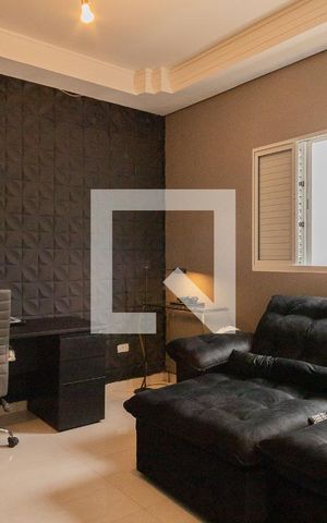 Casa à venda com 220m², 3 quartos e 4 vagas Casa à venda com 220m², 3 quartos e 4 vagasSuíte 1