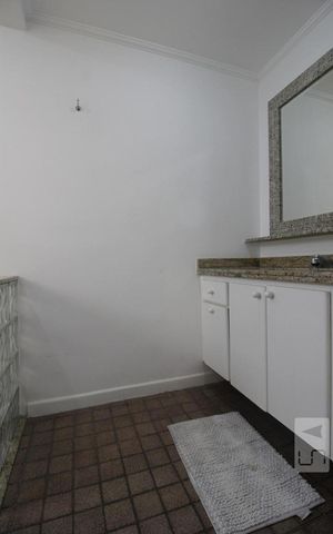 Apartamento para alugar com 170m², 4 quartos e 3 vagasBanheiro da suíte 3