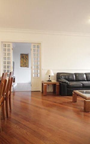 Apartamento para alugar com 170m², 4 quartos e 3 vagasSala
