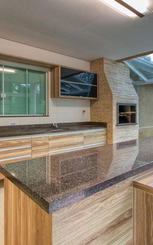 Casa de condomínio à venda com 400m², 4 quartos e 6 vagas Casa de condomínio à venda com 400m², 4 quartos e 6 vagasChurrasqueira