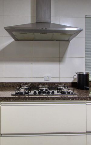 Casa de condomínio à venda com 400m², 4 quartos e 6 vagas Casa de condomínio à venda com 400m², 4 quartos e 6 vagasdetalhe da Cozinha
