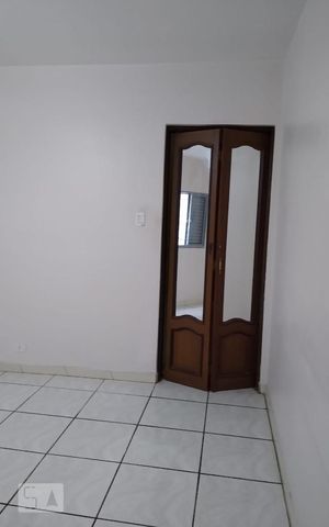 Casa à venda com 176m², 3 quartos e sem vaga Casa à venda com 176m², 3 quartos e sem vagaQuarto Suíte