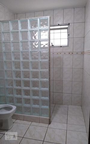 Casa à venda com 176m², 3 quartos e sem vaga Casa à venda com 176m², 3 quartos e sem vagaBanheiro 1