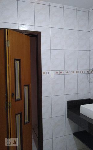 Casa à venda com 176m², 3 quartos e sem vaga Casa à venda com 176m², 3 quartos e sem vagaBanheiro da Suíte
