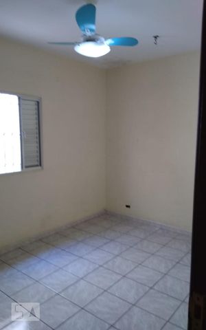 Casa à venda com 176m², 3 quartos e sem vaga Casa à venda com 176m², 3 quartos e sem vagaDormitório 1