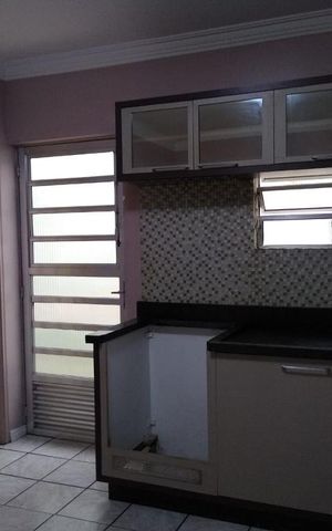 Casa à venda com 176m², 3 quartos e sem vaga Casa à venda com 176m², 3 quartos e sem vagaCozinha