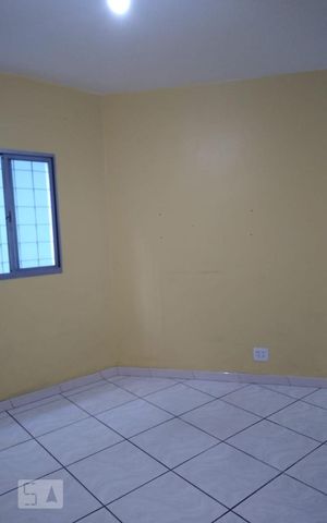Casa à venda com 176m², 3 quartos e sem vaga Casa à venda com 176m², 3 quartos e sem vagaDormitório 2