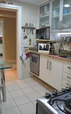 Apartamento à venda com 170m², 4 quartos e 2 vagasCozinha