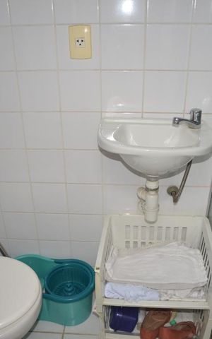 Apartamento à venda com 170m², 4 quartos e 2 vagasBanheiro de Serviço
