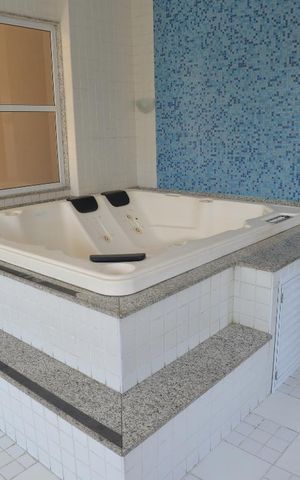 Apartamento à venda com 170m², 4 quartos e 2 vagasHidromassagem