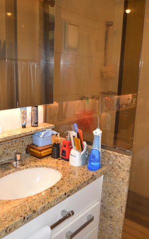 Apartamento à venda com 170m², 4 quartos e 2 vagasBanheiro 3