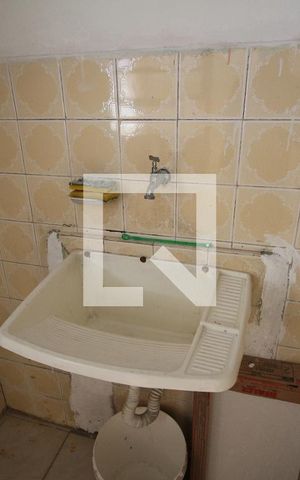Casa para alugar com 100m², 2 quartos e sem vagaÁrea de Serviço