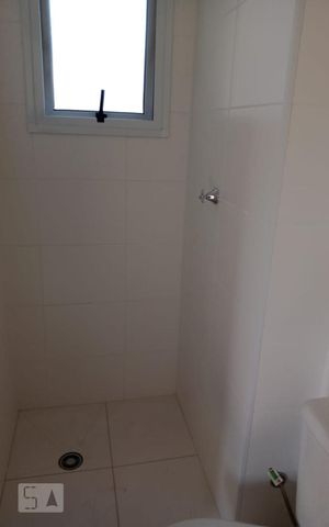 Apartamento à venda com 41m², 2 quartos e sem vaga Apartamento à venda com 41m², 2 quartos e sem vagaBanheiro