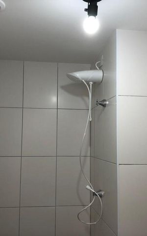 Apartamento à venda com 38m², 2 quartos e sem vaga Apartamento à venda com 38m², 2 quartos e sem vagaBanheiro