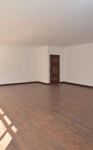 Apartamento à venda com 200m², 3 quartos e 2 vagasSala