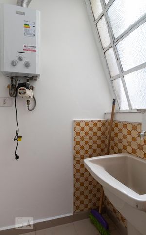 Apartamento para alugar com 70m², 2 quartos e 1 vaga Apartamento para alugar com 70m², 2 quartos e 1 vagaÁrea de Serviço