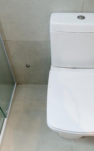 Casa à venda com 300m², 3 quartos e 5 vagas Casa à venda com 300m², 3 quartos e 5 vagasBanheiro da Suíte 1
