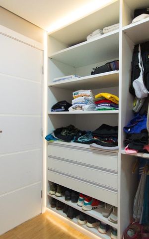 Casa à venda com 300m², 3 quartos e 5 vagas Casa à venda com 300m², 3 quartos e 5 vagasCloset da suíte 1