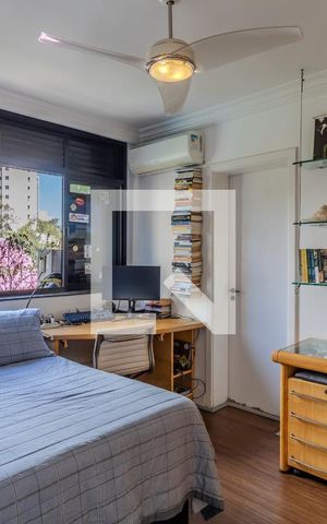 Apartamento à venda com 258m², 3 quartos e 5 vagas Apartamento à venda com 258m², 3 quartos e 5 vagasQuarto 2
