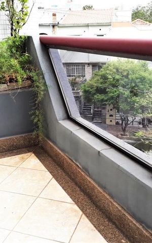 Apartamento à venda com 230m², 4 quartos e 3 vagas Apartamento à venda com 230m², 4 quartos e 3 vagasVaranda do Quarto 1