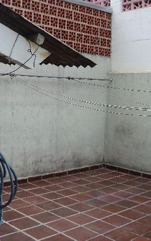 Casa à venda com 174m², 2 quartos e sem vaga Casa à venda com 174m², 2 quartos e sem vaga Quintal