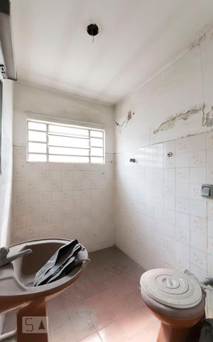 Casa à venda com 333m², 3 quartos e 2 vagasCasa 2 - Banheiro