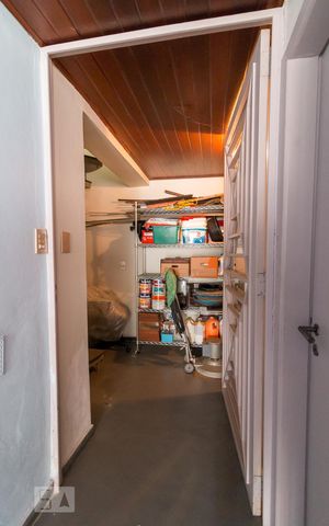 Casa à venda com 326m², 3 quartos e 6 vagasEntrada da garagem