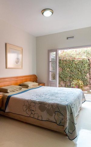 Casa à venda com 326m², 3 quartos e 6 vagasQuarto 2 suíte