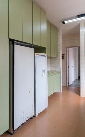 Casa à venda com 326m², 3 quartos e 6 vagasCozinha