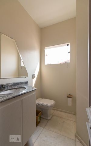 Casa à venda com 326m², 3 quartos e 6 vagasLavabo