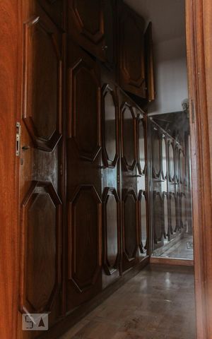 Apartamento à venda com 240m², 3 quartos e 3 vagasCloset