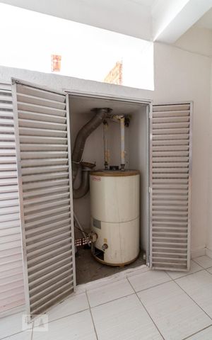 Casa à venda com 450m², 4 quartos e 8 vagasGaragem - aquecedores à gás