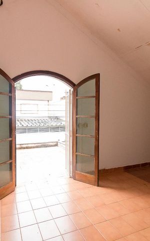 Casa à venda com 450m², 4 quartos e 8 vagasQuarto 3 suíte