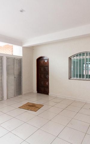 Casa à venda com 450m², 4 quartos e 8 vagasGaragem