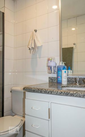Apartamento à venda com 100m², 3 quartos e 2 vagasBanheiro 1