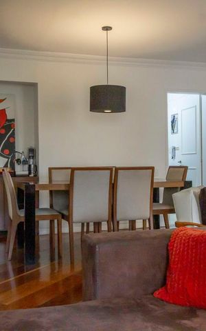 Apartamento à venda com 100m², 3 quartos e 2 vagasSala